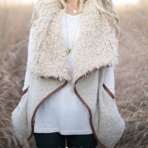 Love Tree boutique vest - Sz S